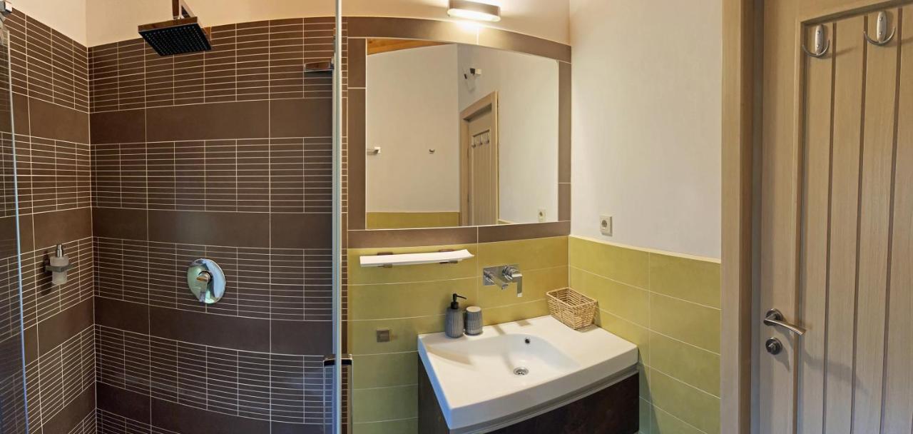Bazalt Wellness Villa ฮาร์กีตา-ไบ ภายนอก รูปภาพ